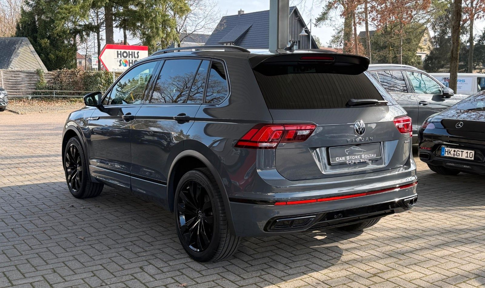 Volkswagen Tiguan R-LINE BLACK Pano 360° HuD Assist+ AHK 20
