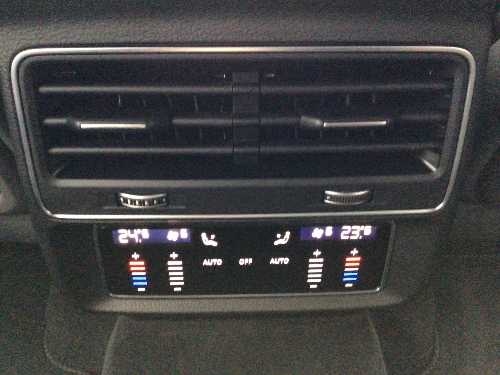 Audi Q8 50 TDI qua S-LINE AHK/HDMATRIX/LEDER/HUD