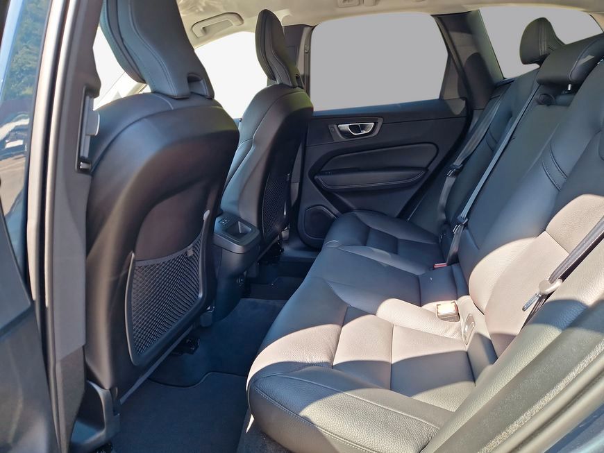 Volvo XC60 B5 B AWD Plus Dark