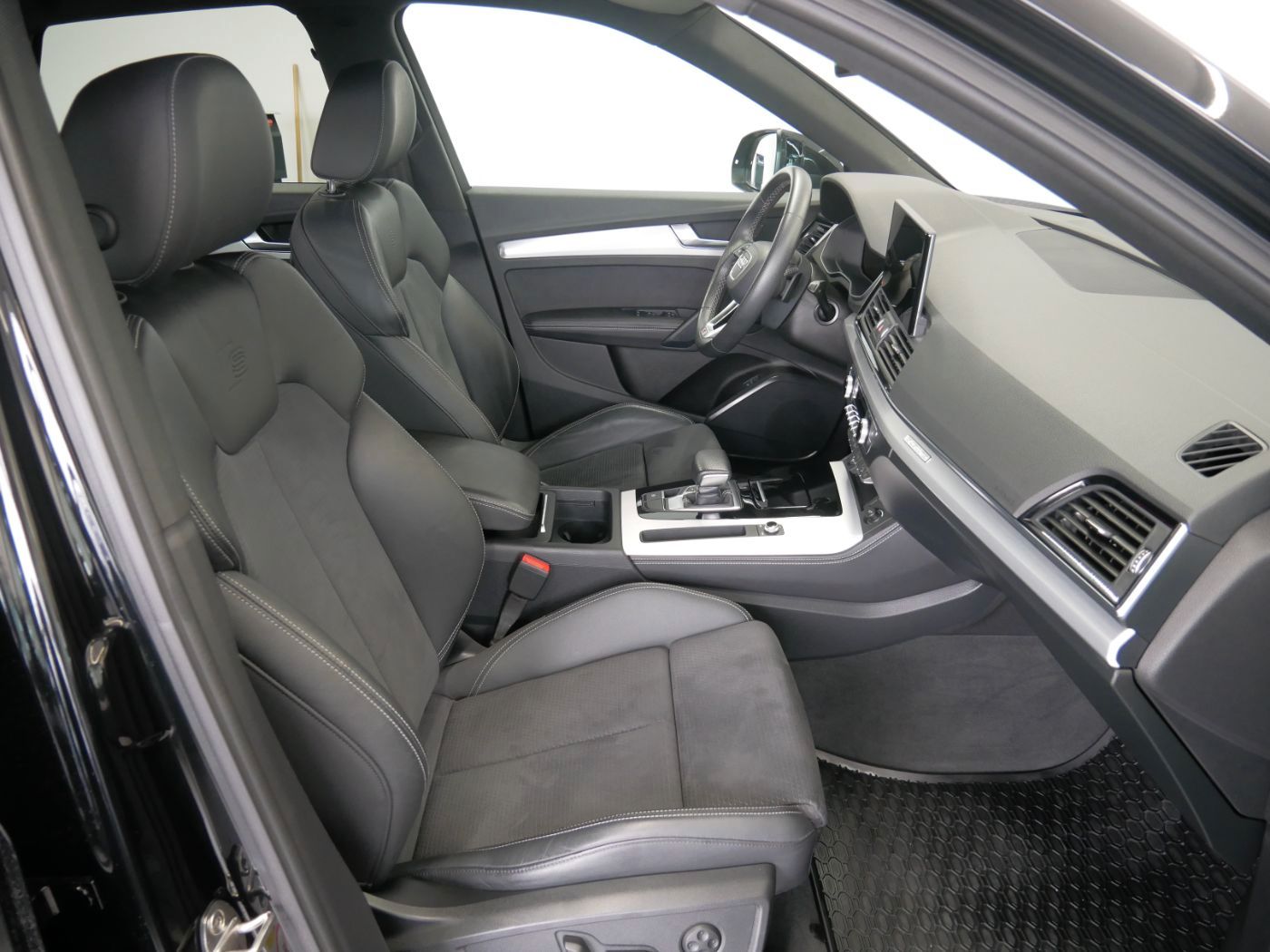 Audi Q5 40 TDI quattro S tro. S line LED AHK virt. Co