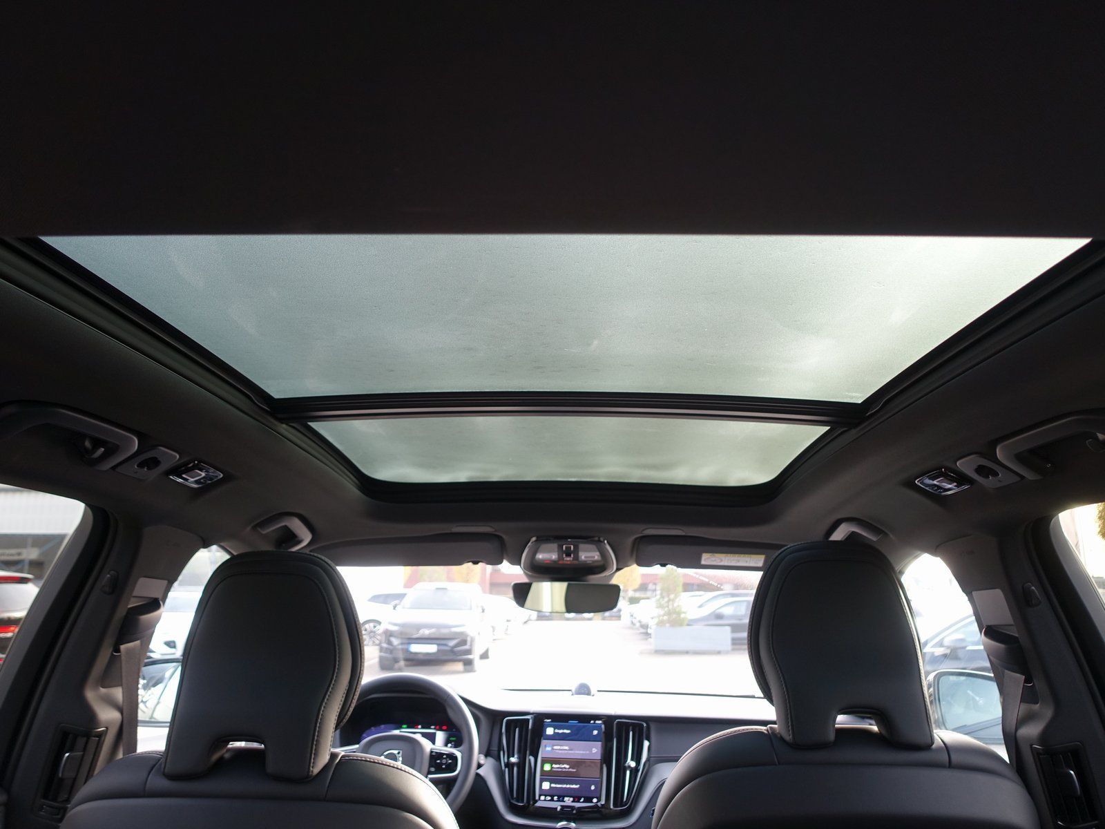 Volvo XC60 Black Edition Ultra T8 AWD/Massage/B&W/AHK