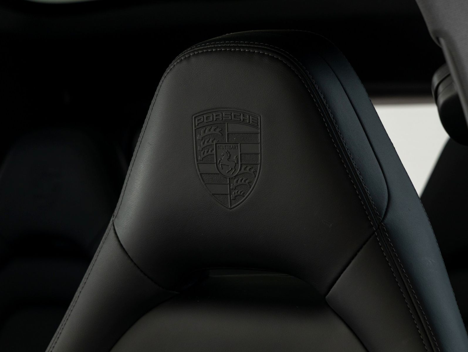 Porsche Panamera 4 E-Hybrid Sport Turismo Platinum Editi