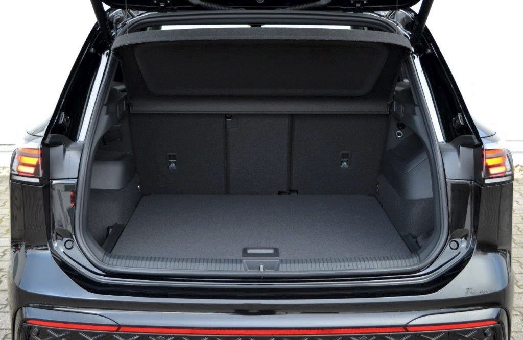 Volkswagen Tiguan 2.0 TSI 4Motion R-Line, Vollausstattung!