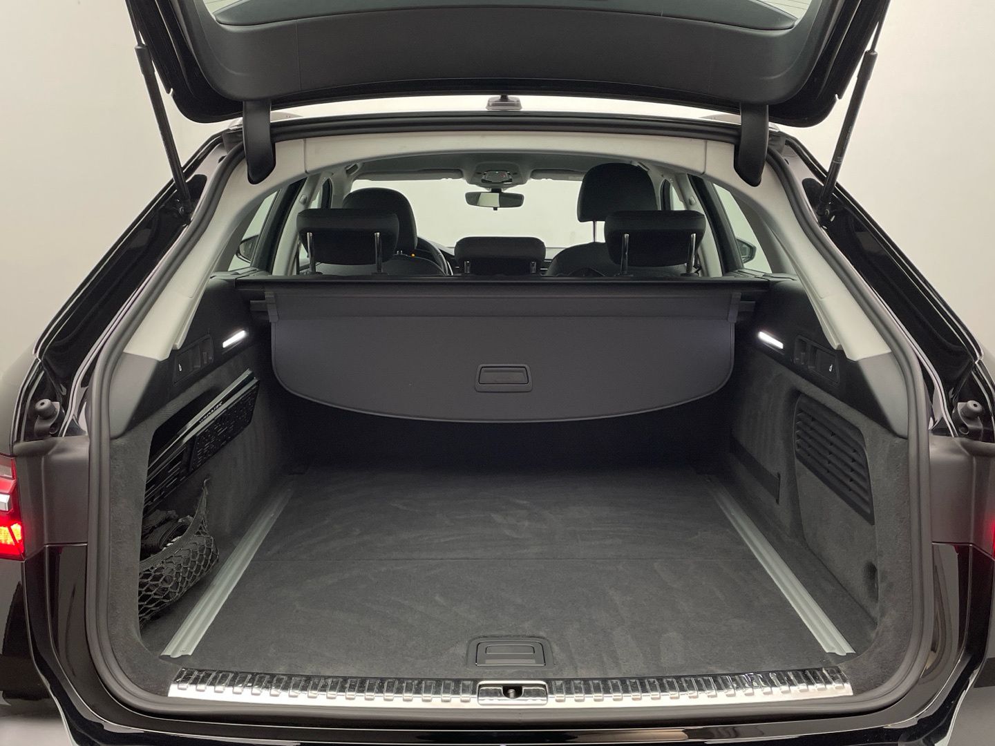 Audi A6 Avant 40 TDI S tronic - Samsaru's Car Outlet