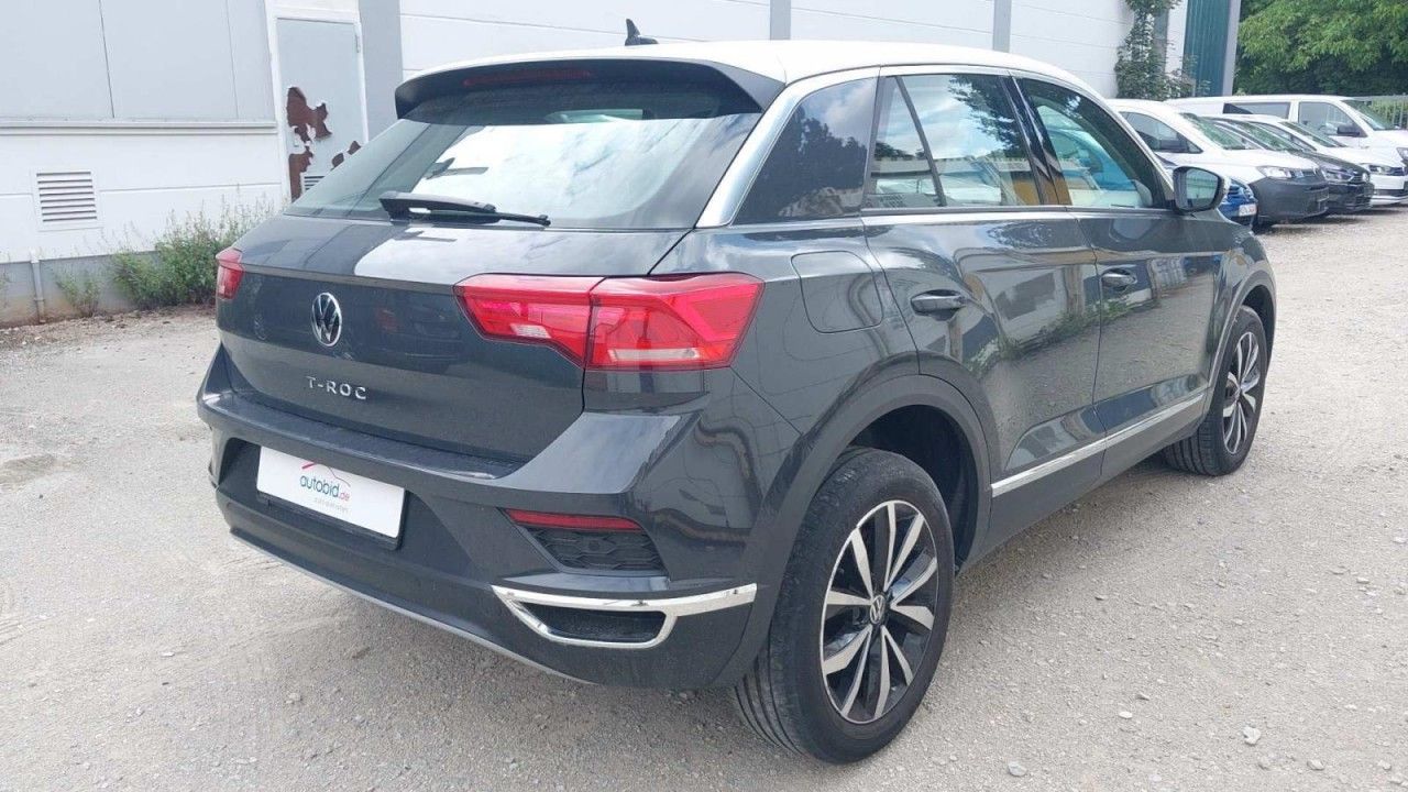 Volkswagen T-Roc 1.0TSI Style - Samsaru's Car Outlet