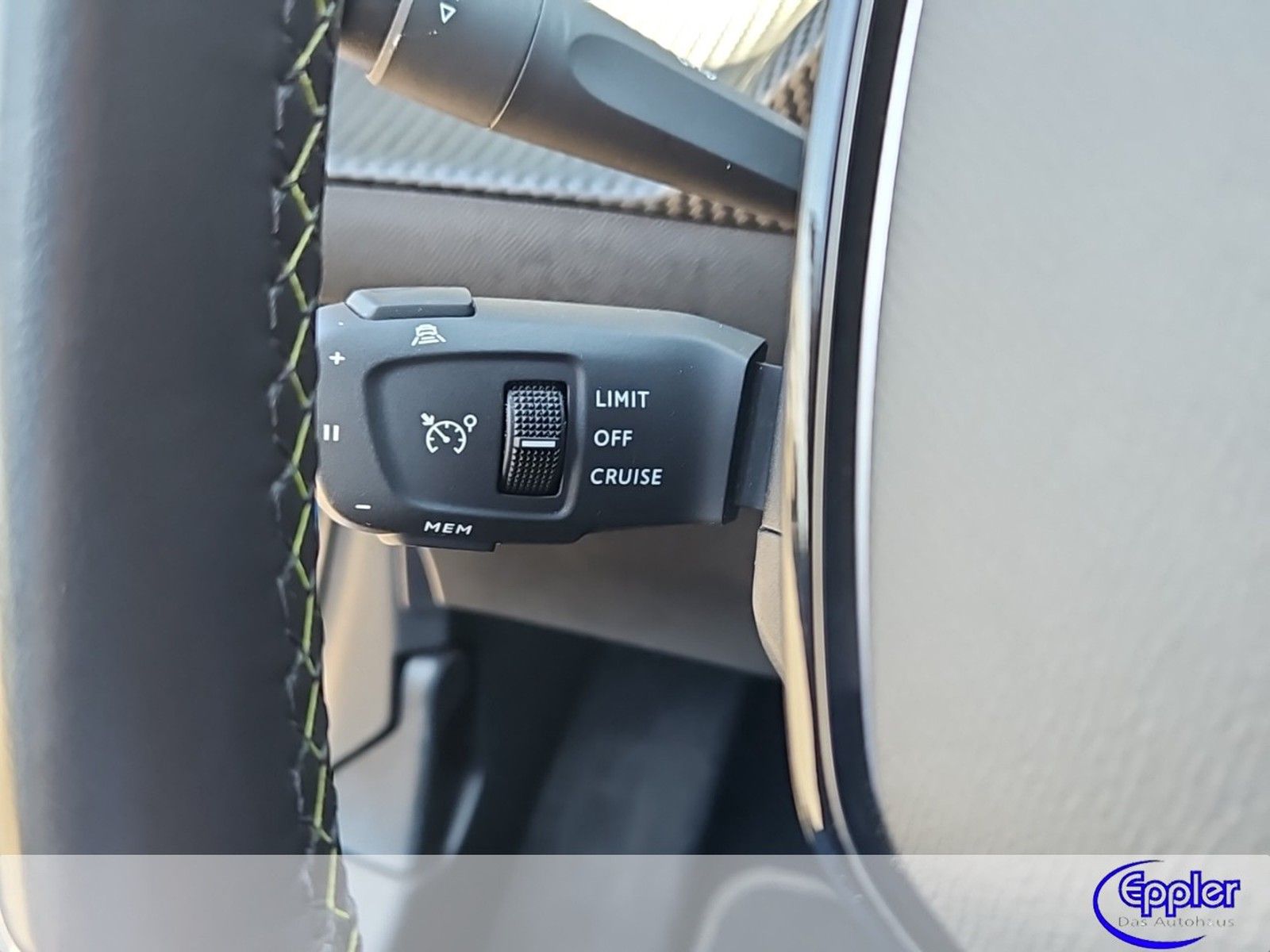 Peugeot 208 Elektro GT - Samsaru's Car Outlet
