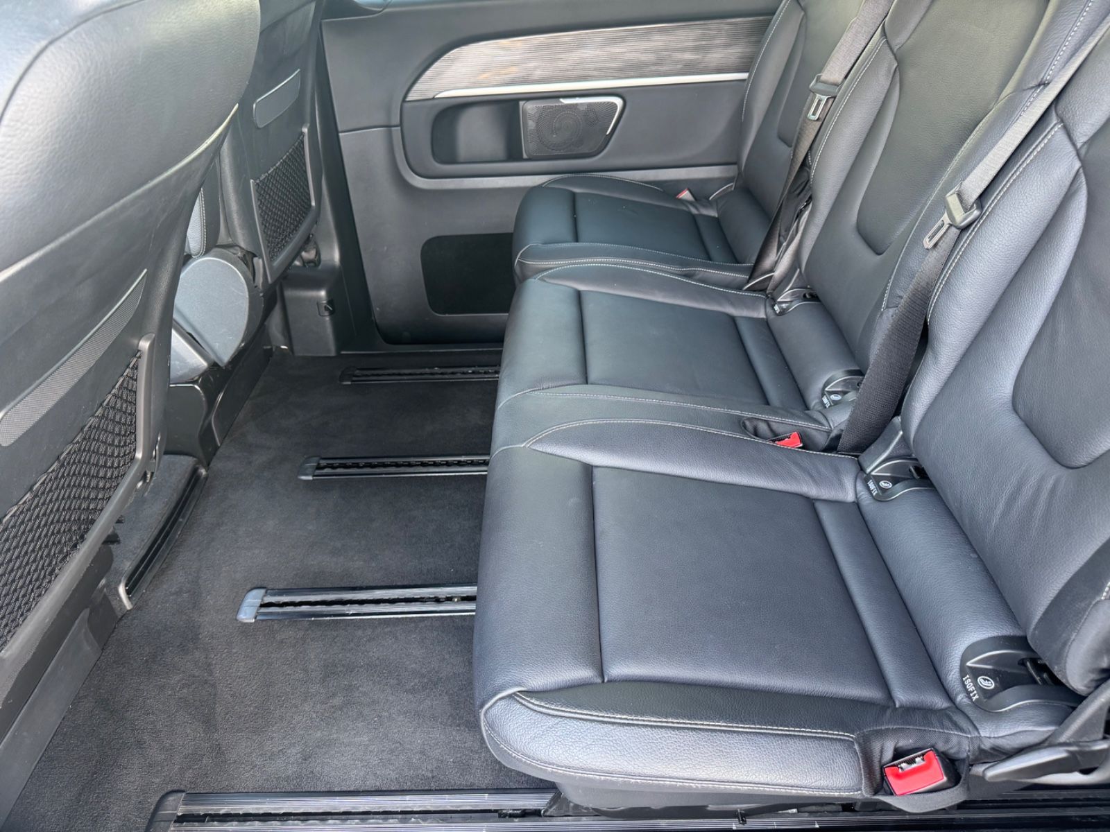 Mercedes-Benz V 300 d 4Ma Edition - Samsaru's Car Outlet