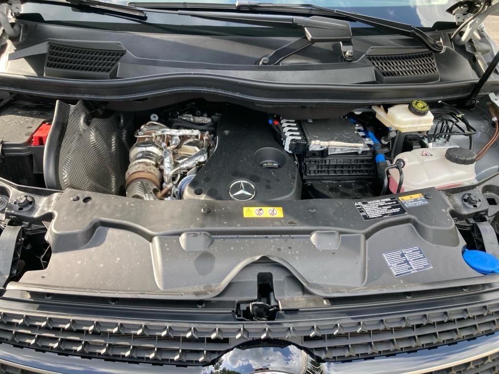 Mercedes-Benz V 250 d STYLE Lang - Samsaru's Car Outlet