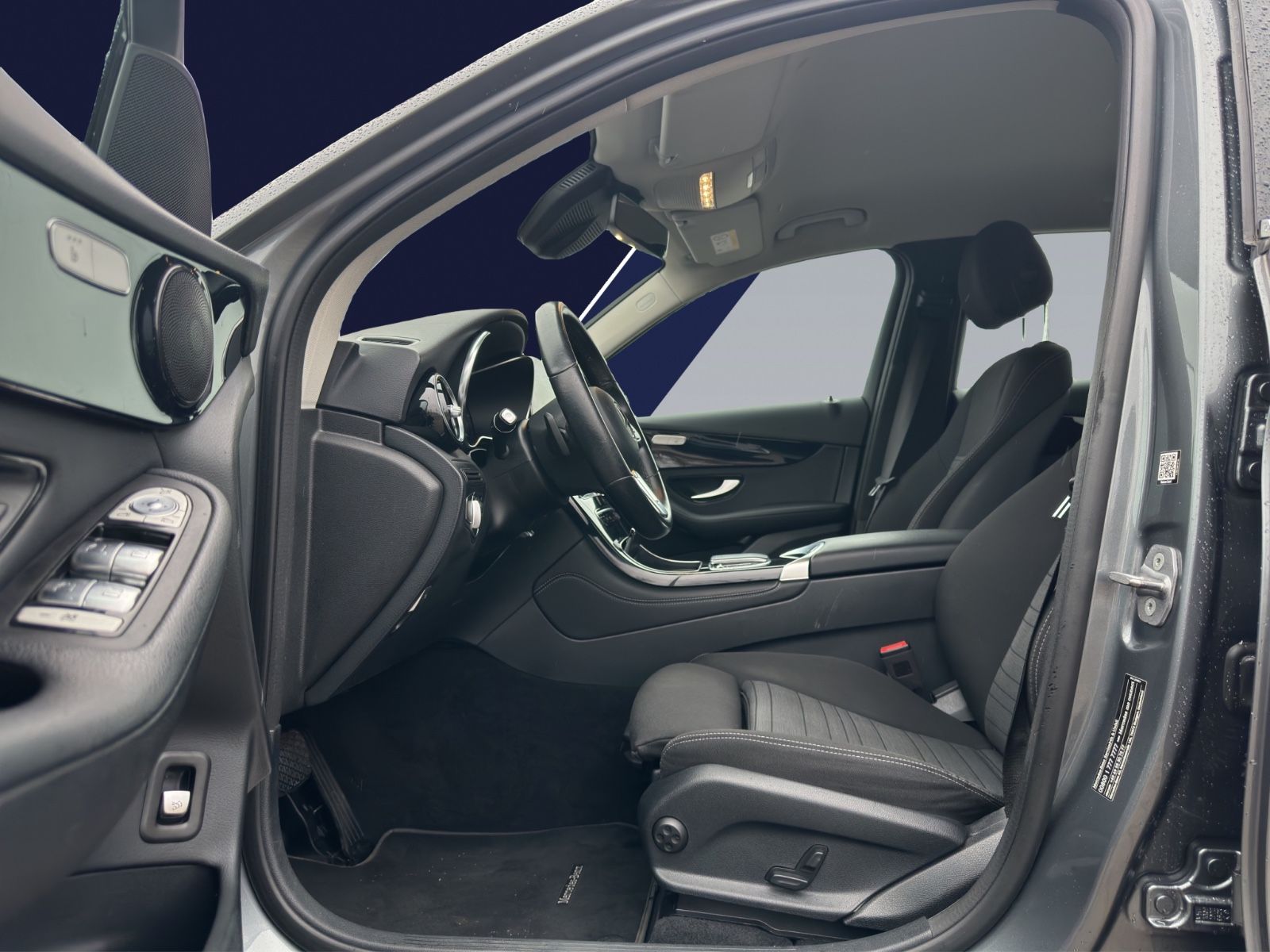 Mercedes-Benz GLC 300 de 4MATIC - Samsaru's Car Outlet