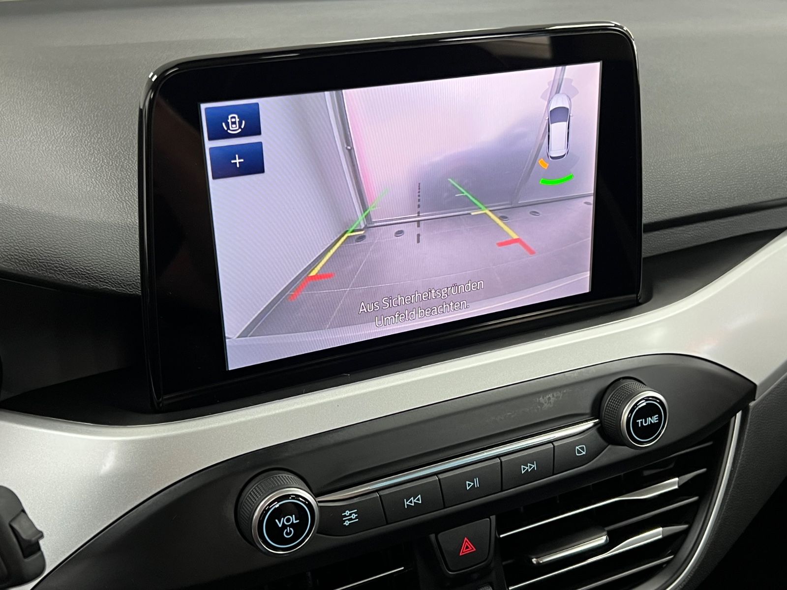 Ford Focus Turnier Cool & Connect - Samsaru's Car Outlet