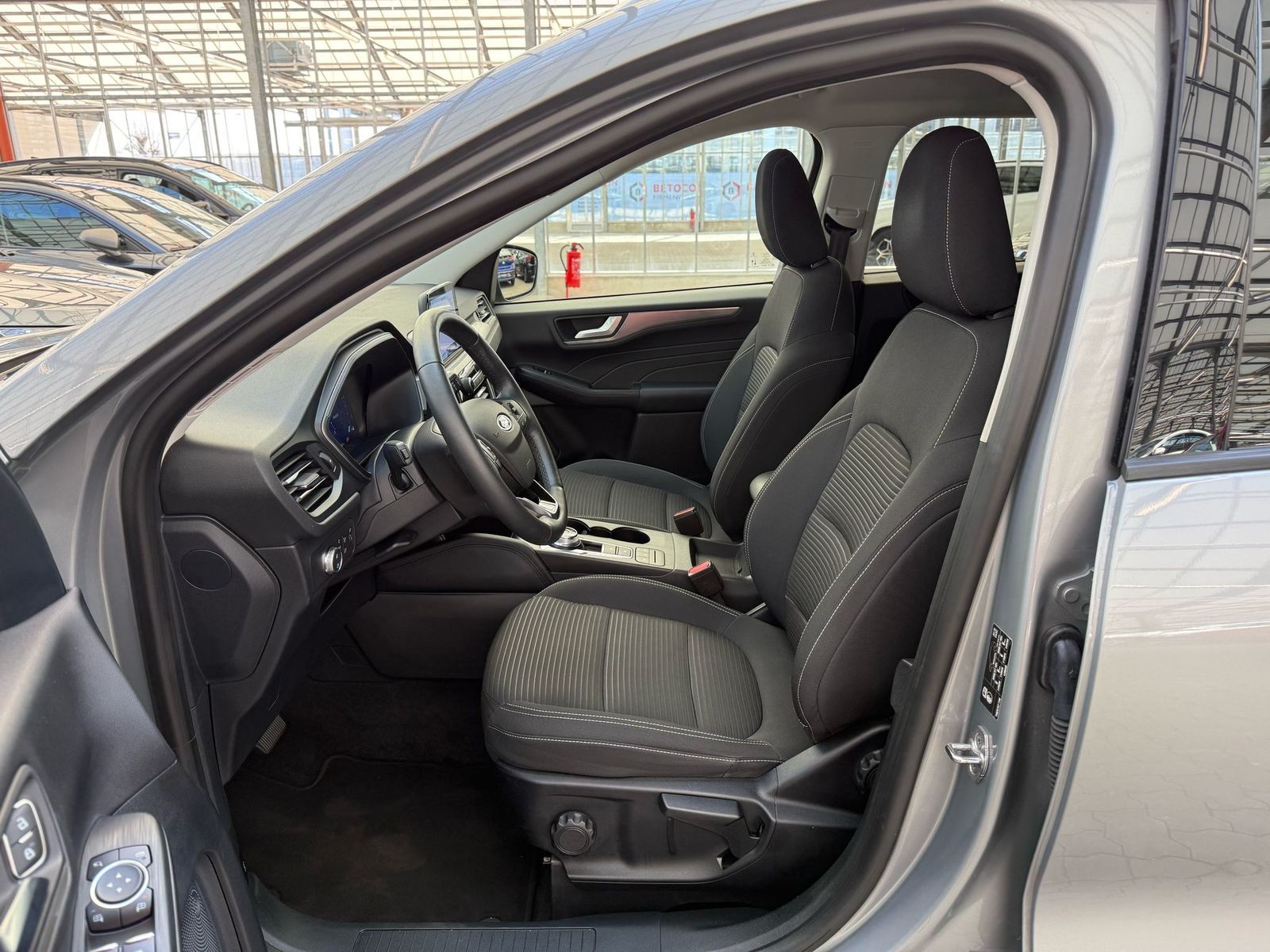 Ford Kuga 1.5 EcoBlue Titanium - Samsaru's Car Outlet