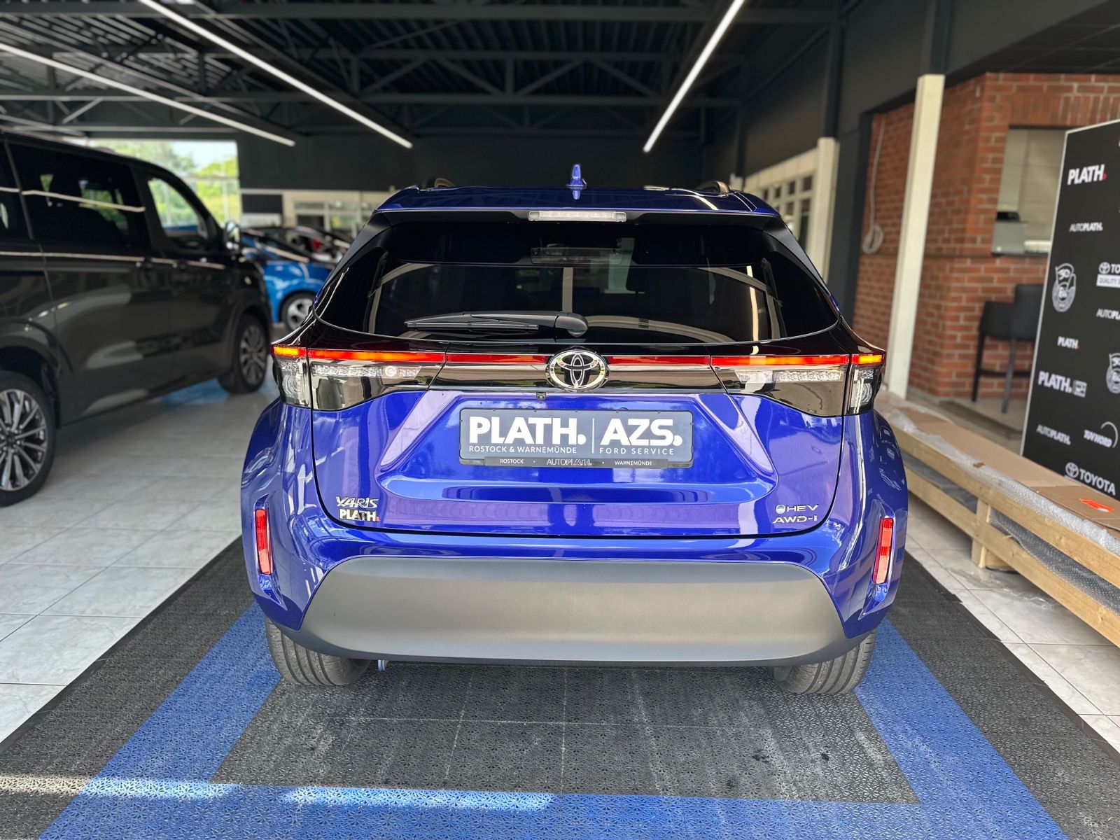 Toyota Yaris Cross 1,5-l-VVT-iE Allrad *SOFORT*