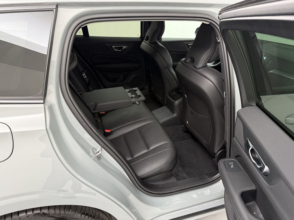 Volvo V60 Plus Dark Plug-In Hybrid ACC STANDHZ 360°