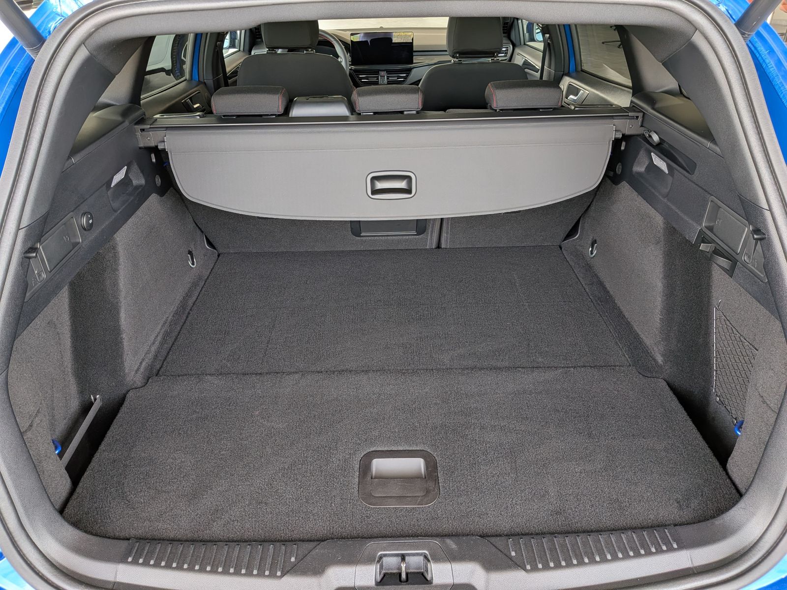 Ford Focus ST-Line X Styling Matrix B&O Pano 18"