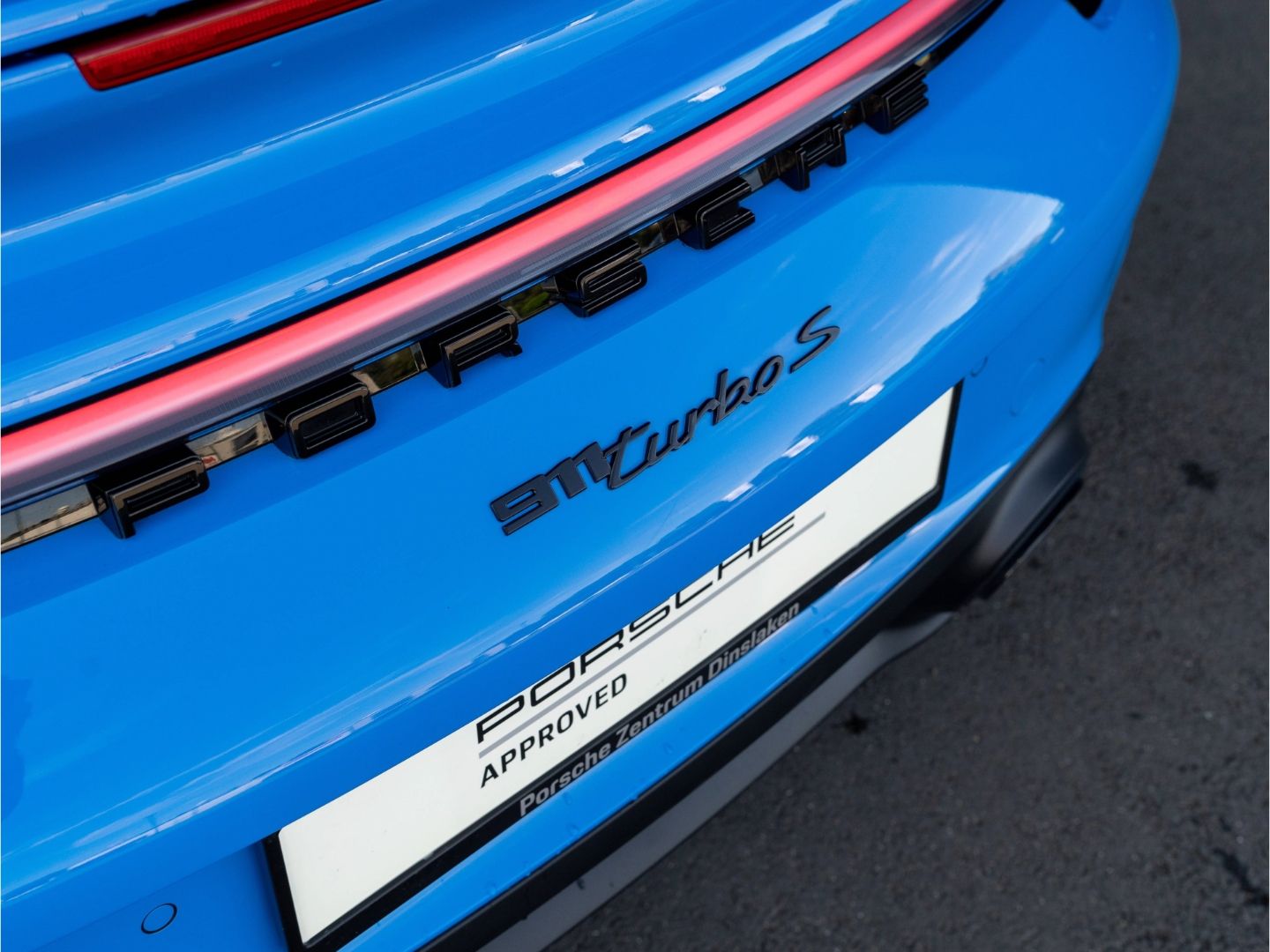 Porsche 911 Turbo S Lift PCCB Burmester InnoDrive