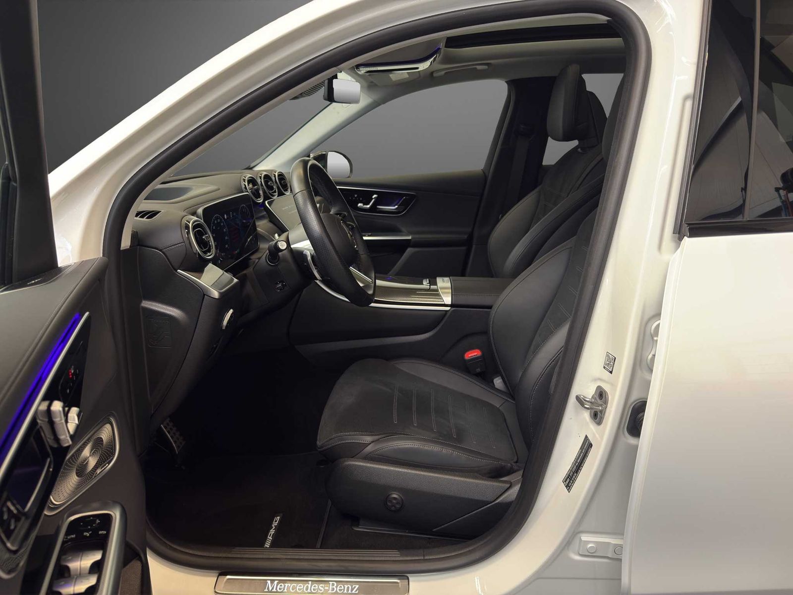 Mercedes-Benz GLC 300 de AMG 4M Pano*HUD*NIGHT*Burmester*AHK*+