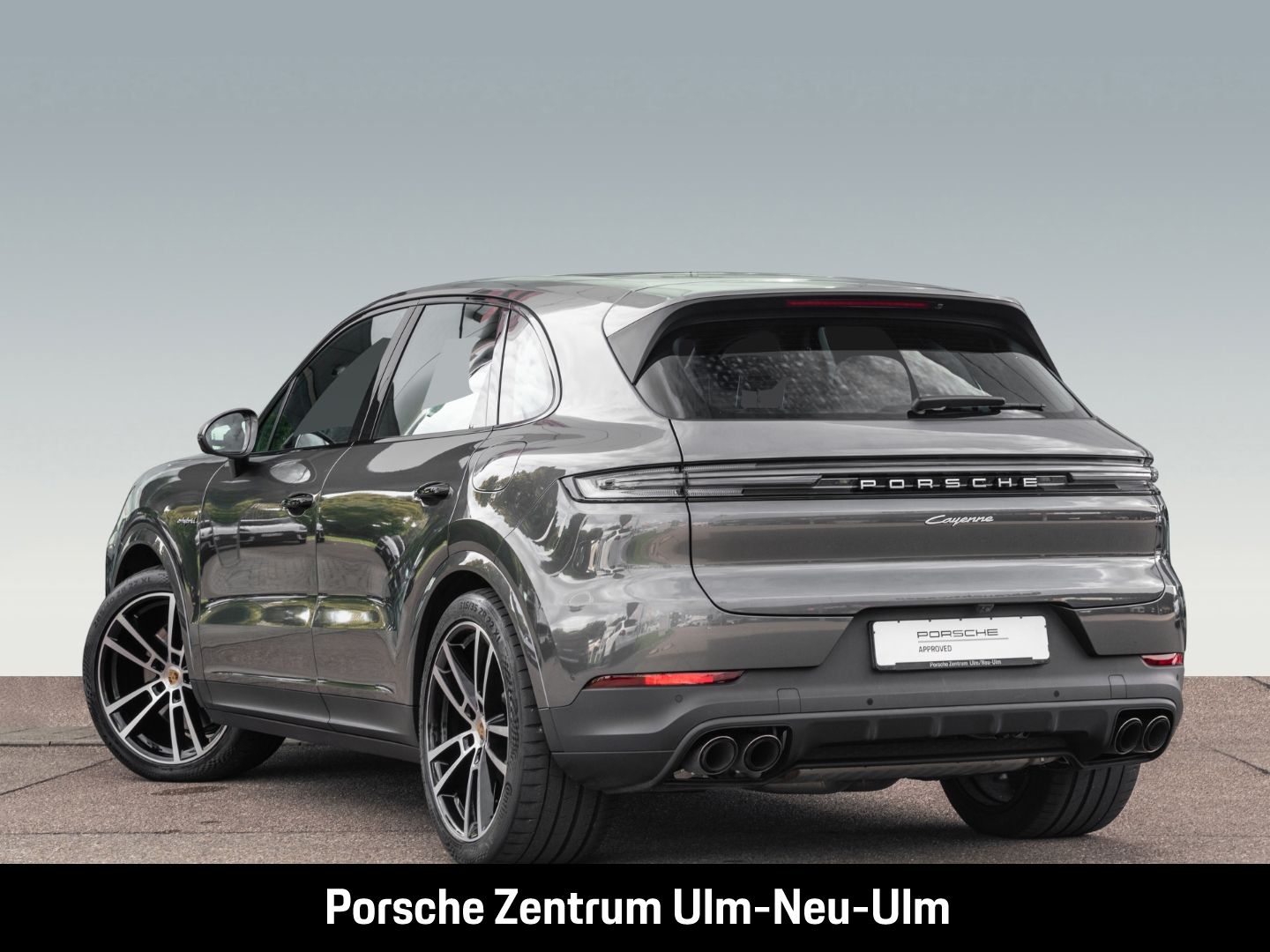 Porsche Cayenne Hinterachslenkung InnoDrive Head-Up