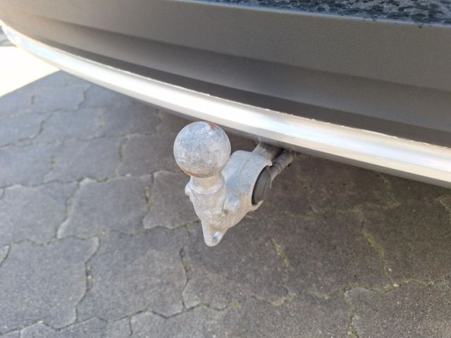 Volvo XC40 2WD B3 EU6d Core AHK Automatik Navigation