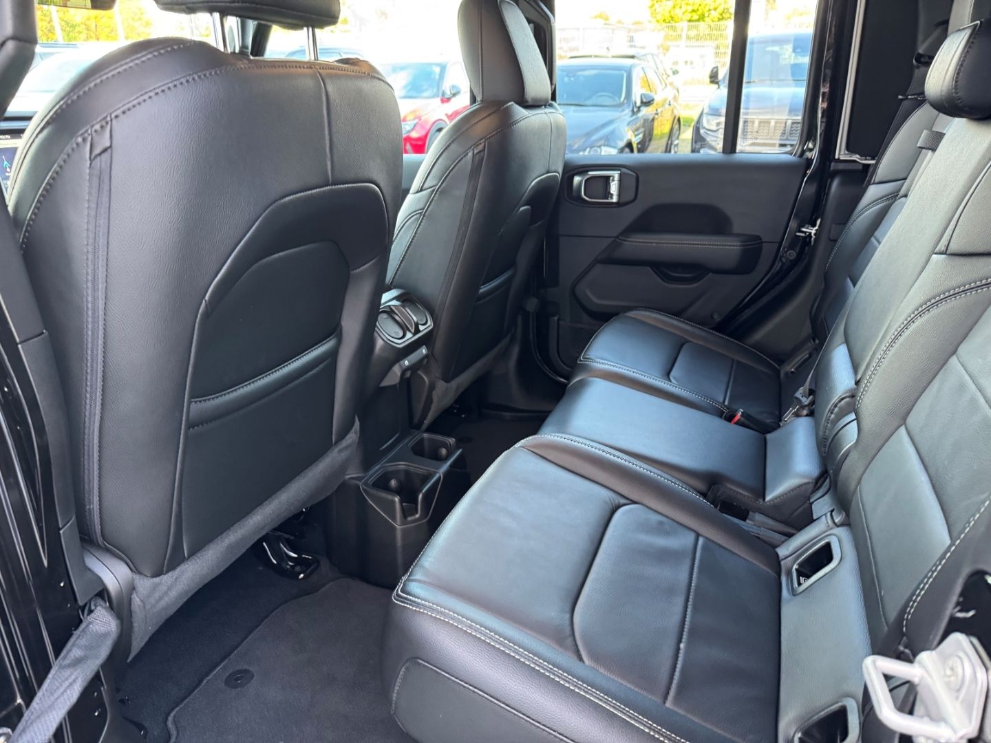 Jeep Gladiator Farout UMBAU 4WD 3.0 CRD DACH Leder So