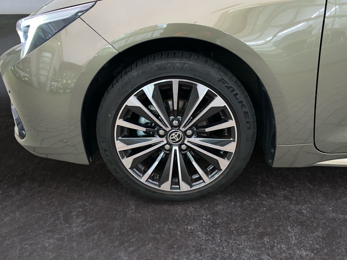 Toyota Corolla 1.8 Hybrid Team D *Bi-LED*ACC*CAM*SHZ*PD