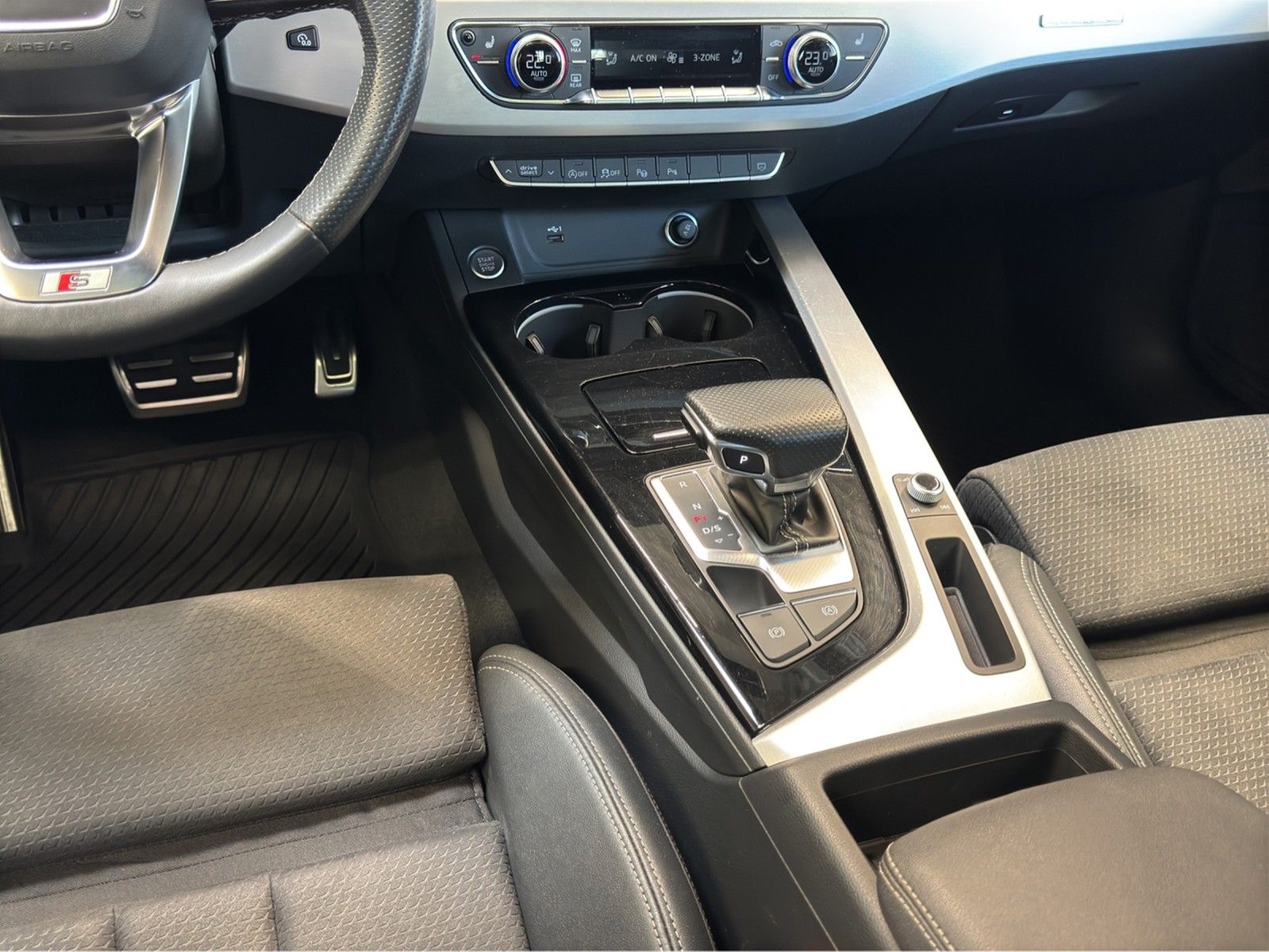 Audi A5 Sportback 45 TFSI quattro S line HuD Pano AHK