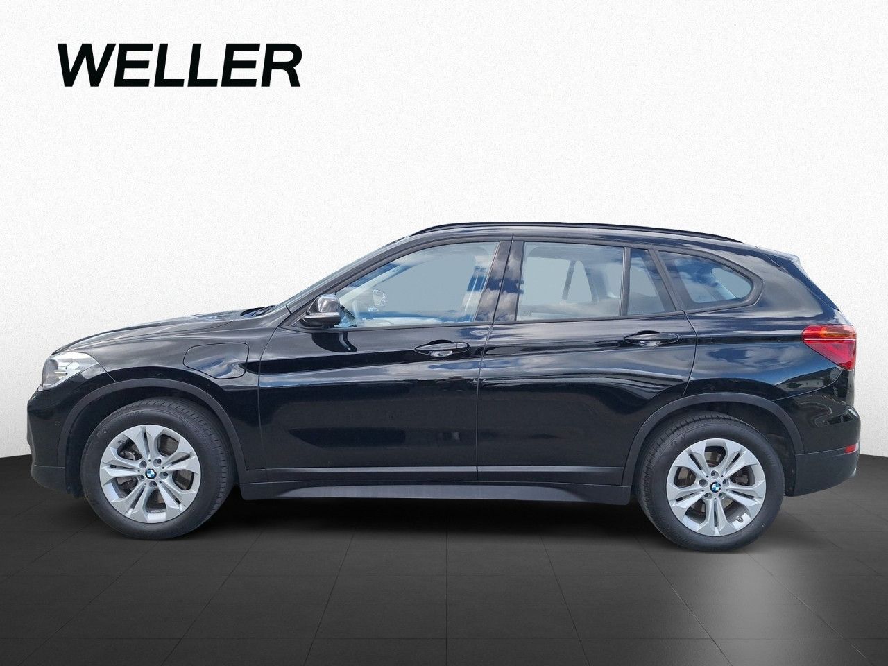 BMW X1 xDrive25e Advantage - Samsaru's Car Outlet