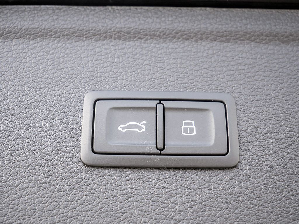 Audi Q5 55 TFSI e quattro S line PANO MATRIX-LED 360°