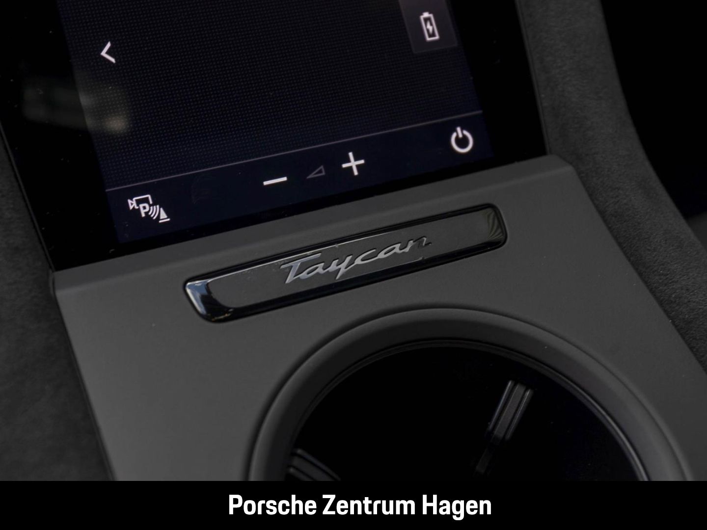 Porsche Taycan GTS HA-Lenkung Beifahrerdisplay Head-Up