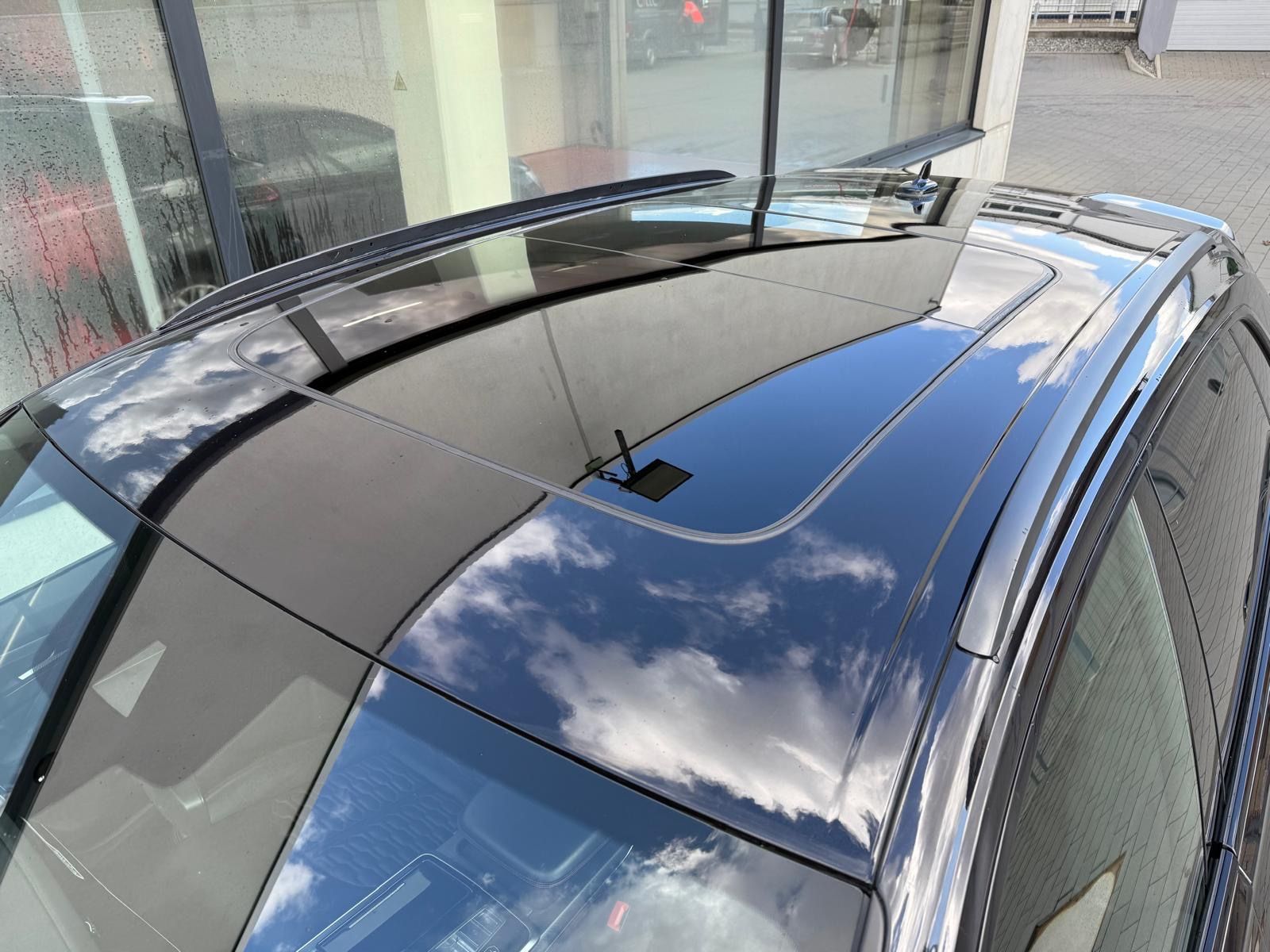 Audi RSQ8 4.0 TFSI quattro Head Up Abstand Pano AHK