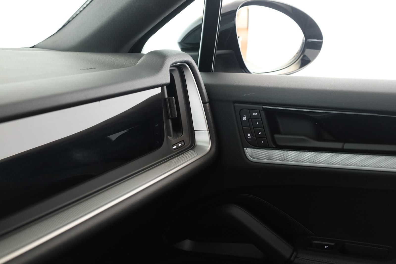 Porsche Cayenne Coupé BOSE Inno PASM 360 Sportabgas 22"