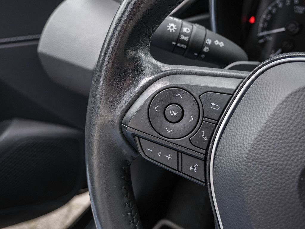Toyota Corolla Touring Sports 2.0 Hybrid Business - Samsaru's Car Outlet