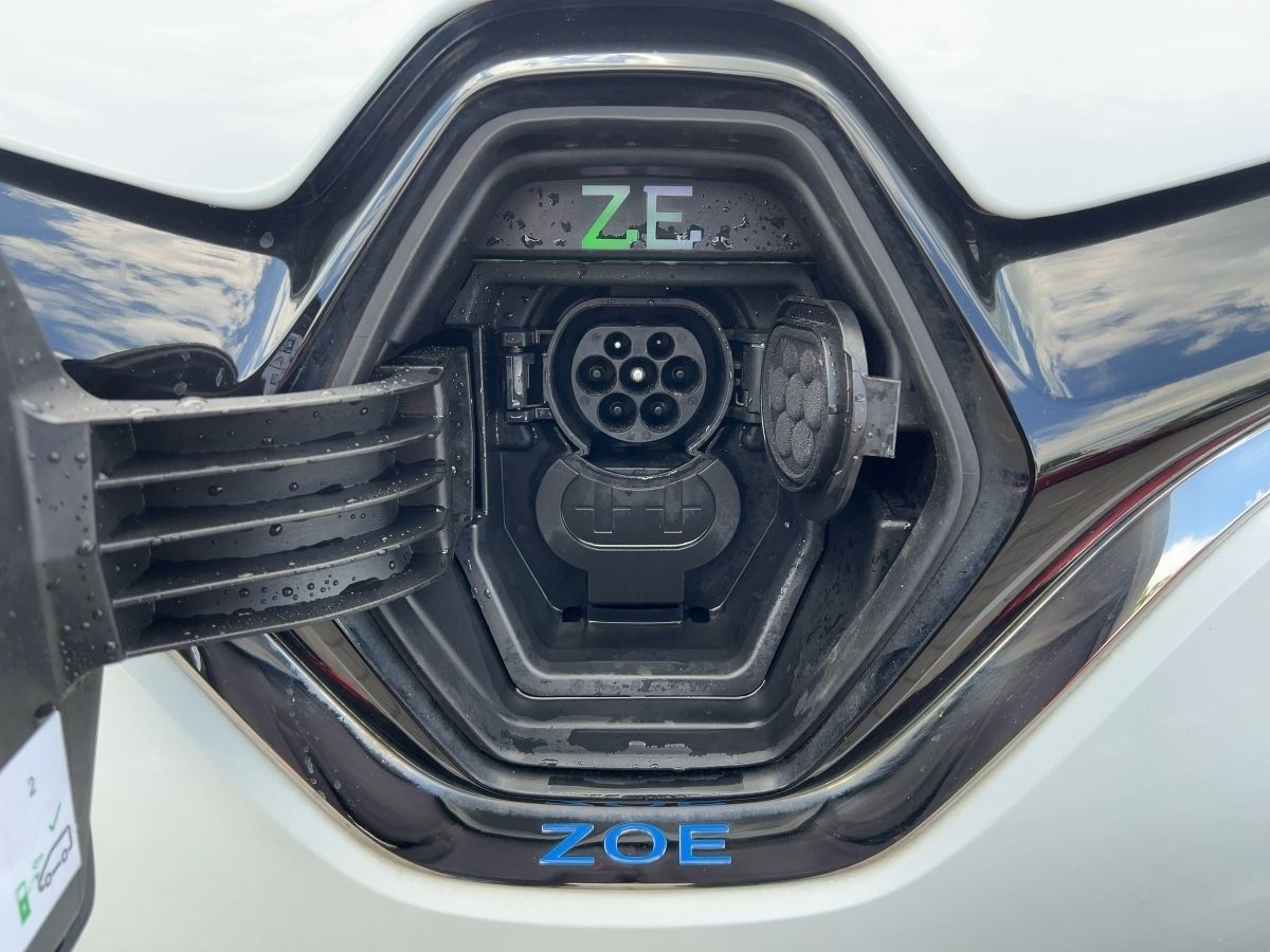 Renault ZOE INTENS R135 - Samsaru's Car Outlet