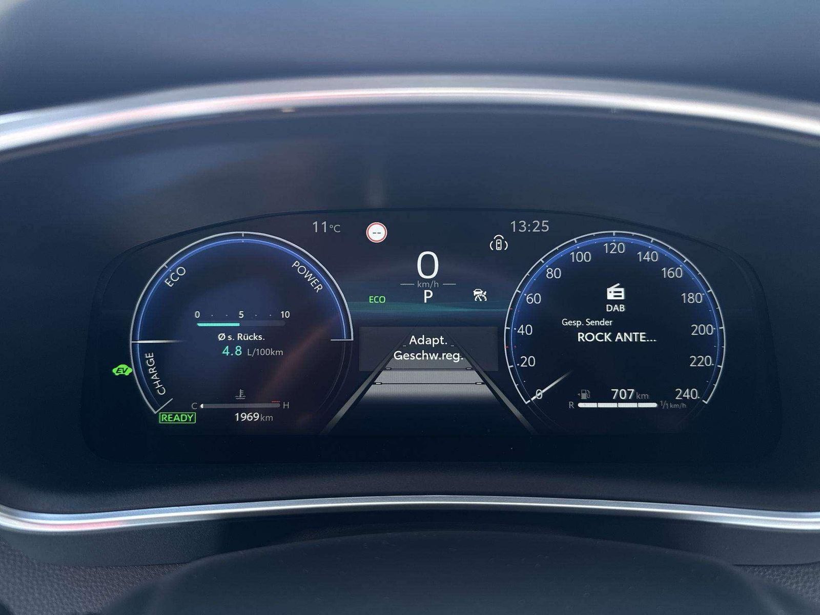 Toyota Corolla Hybrid Teamplayer /Navi/Shz/Rfk/DigiCo/T