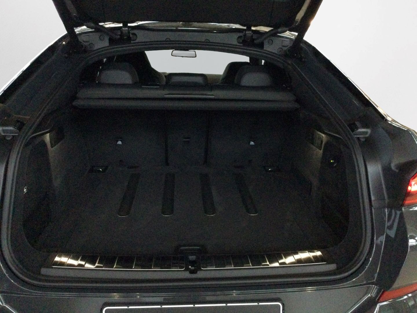 BMW X6 xDrive 30d M Sport ehem UPE 121.170€ Sportpak