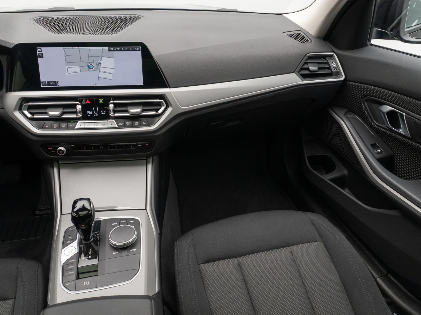 BMW 320e - Samsaru's Car Outlet