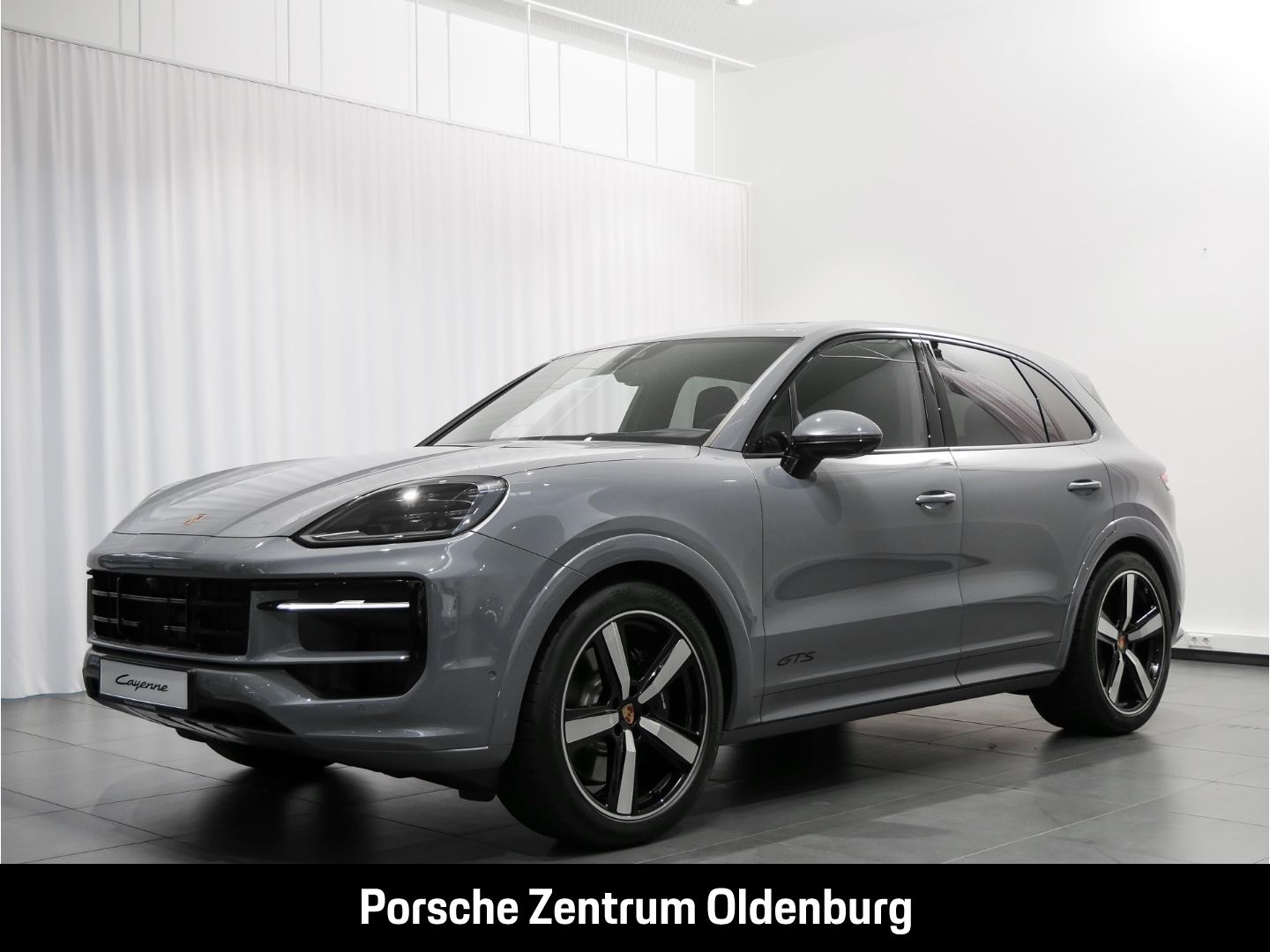 Porsche Cayenne GTS Pano Luftfed BOSE Sport-Design-Paket