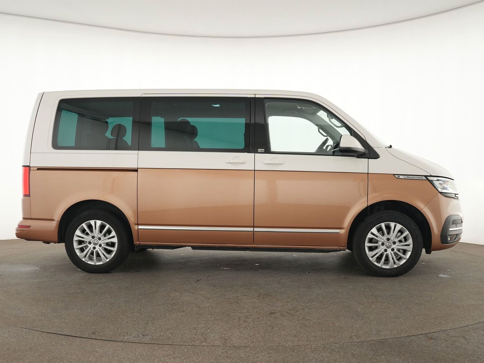 Volkswagen T6.1 Multivan 4Motion Navi|ACC|Kamera|LightAssis