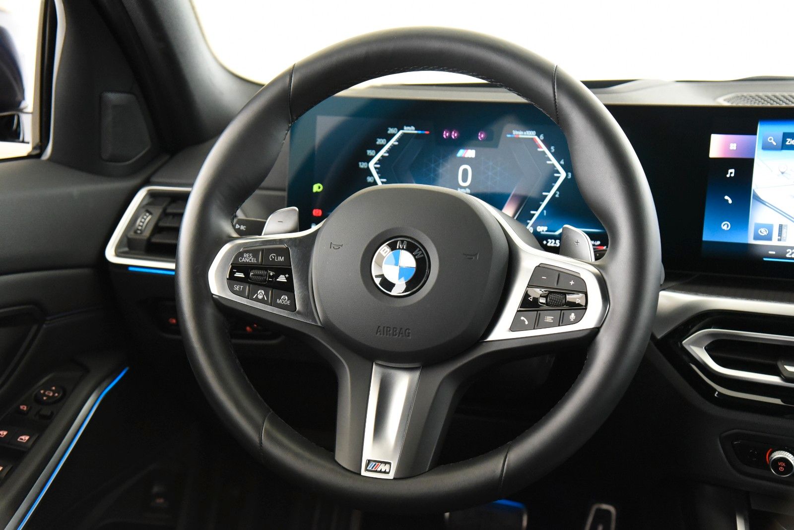 BMW 320d Touring xDrive M Sport - Samsaru's Car Outlet
