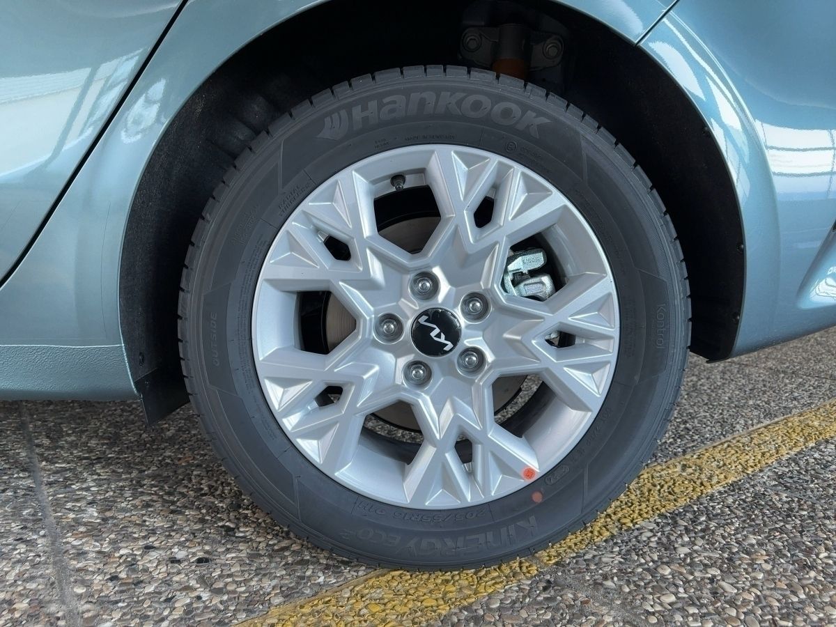 Kia cee'd 1.5T Vision - Samsaru's Car Outlet
