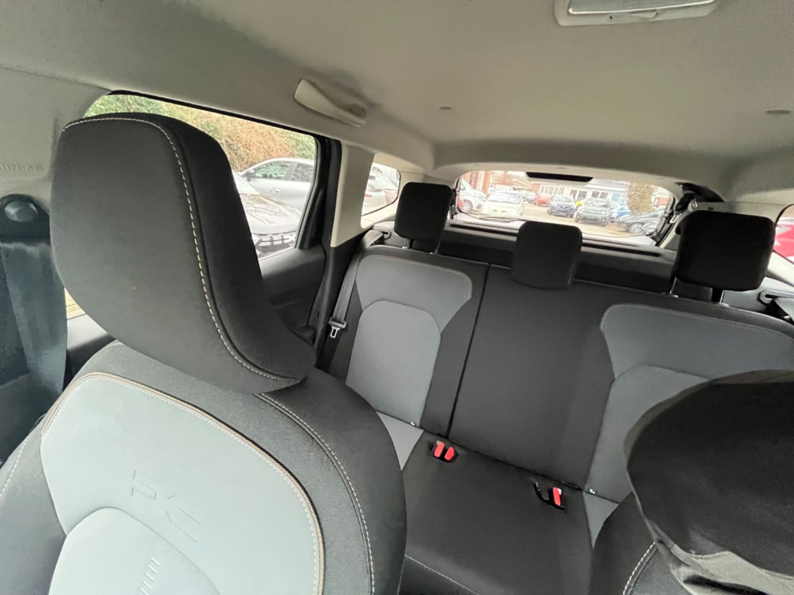 Dacia Duster II Extreme - Samsaru's Car Outlet