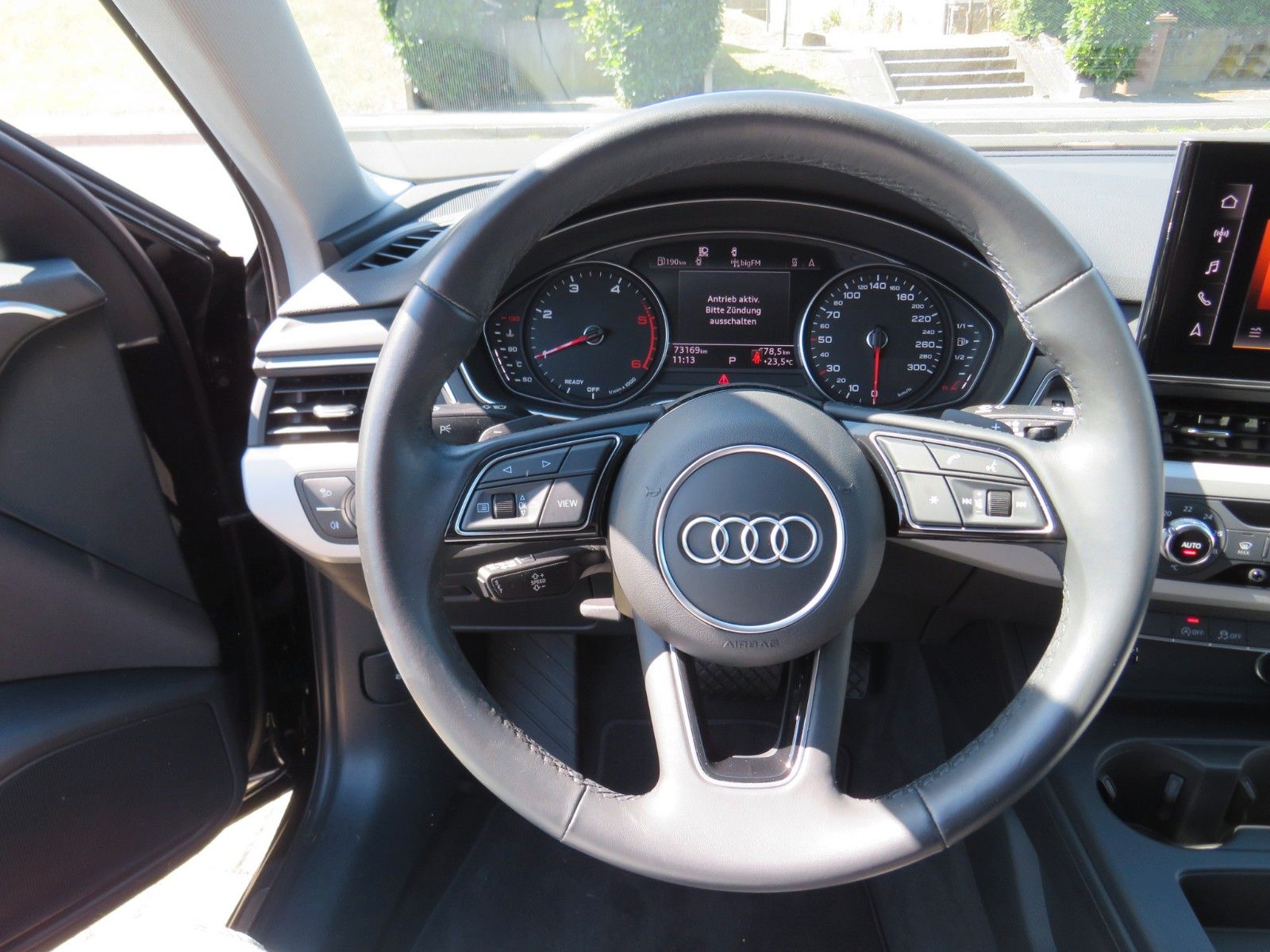 Audi A4 Avant 30 TDI advanced S-tronic - Samsaru's Car Outlet