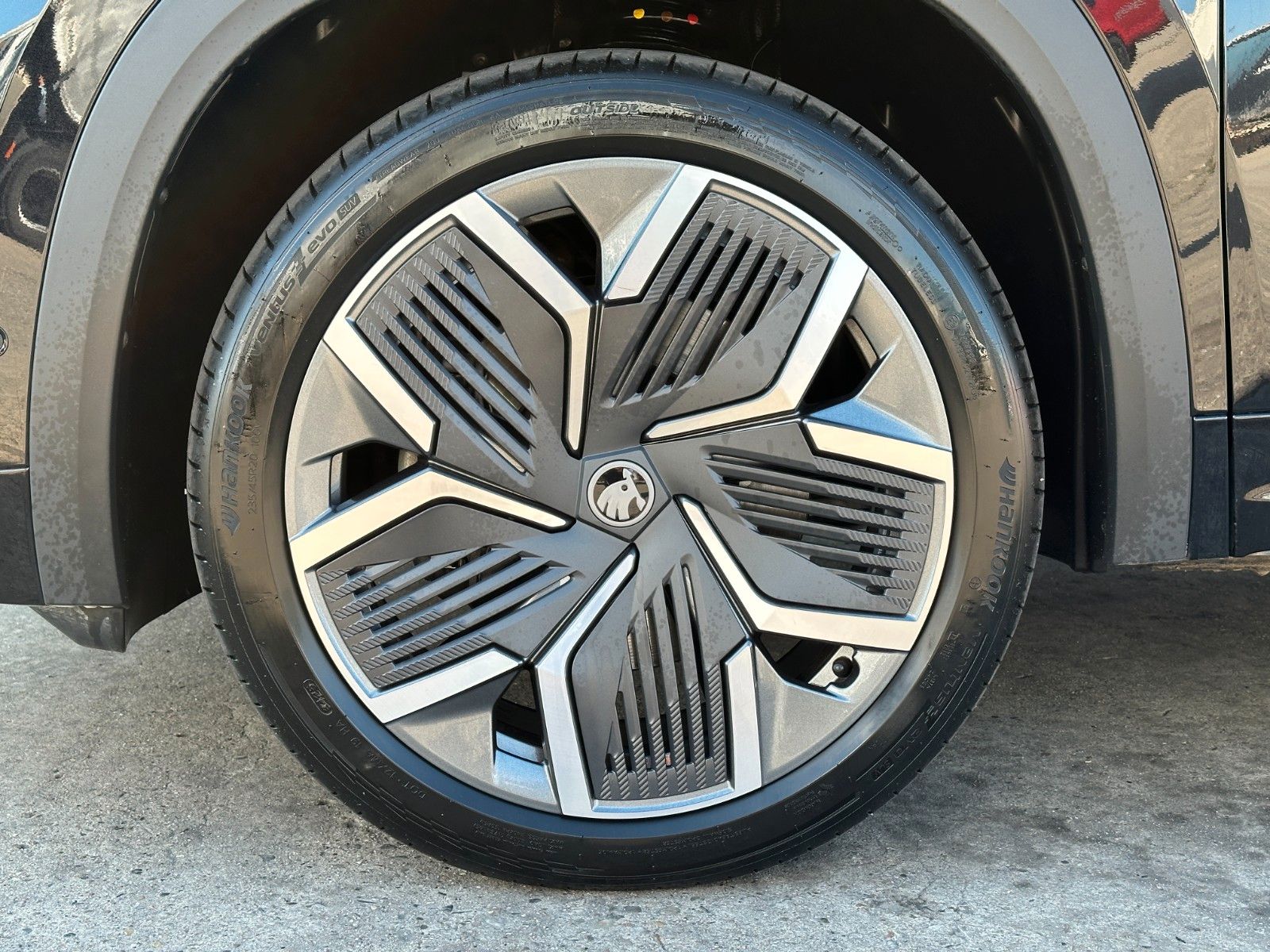 Skoda Sportline 4x4 NAVI Webasto PADACH DCC+ LM20"AHK