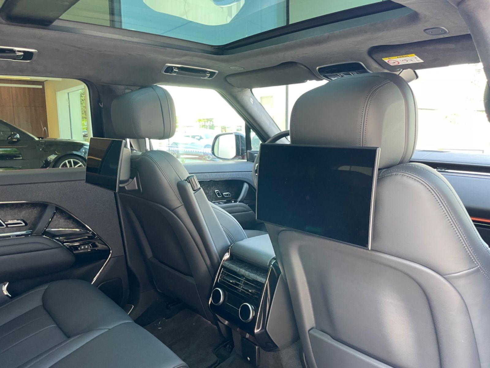 Range Rover Sport P530 First Editon Autobio - Samsaru's Car Outlet