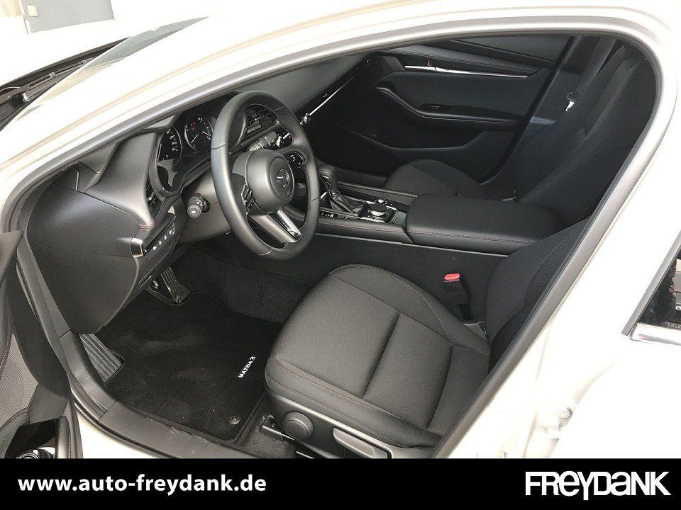 Mazda 3 2.5L e-SKYACTIV G 140ps Homura