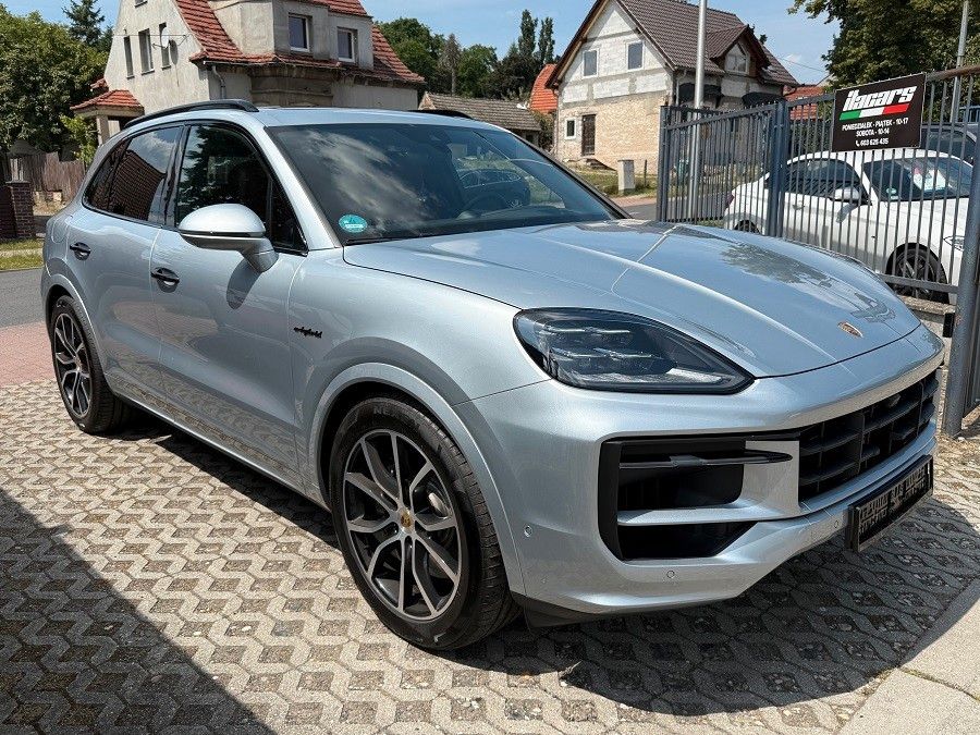 Porsche Cayenne S E-Hybrid PDCC Sitzbelüftung SPORT-DESI