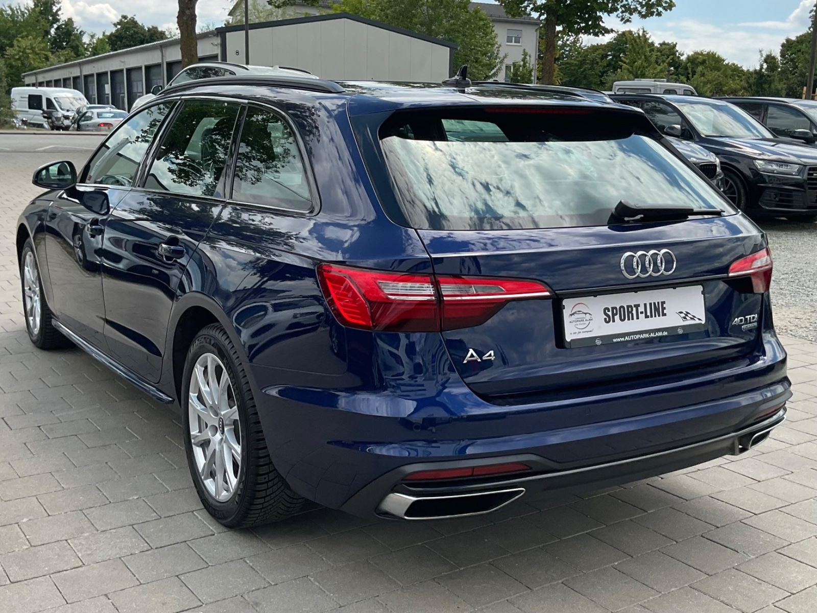 Audi A4 Av.40 TDI quattro advanced - Samsaru's Car Outlet