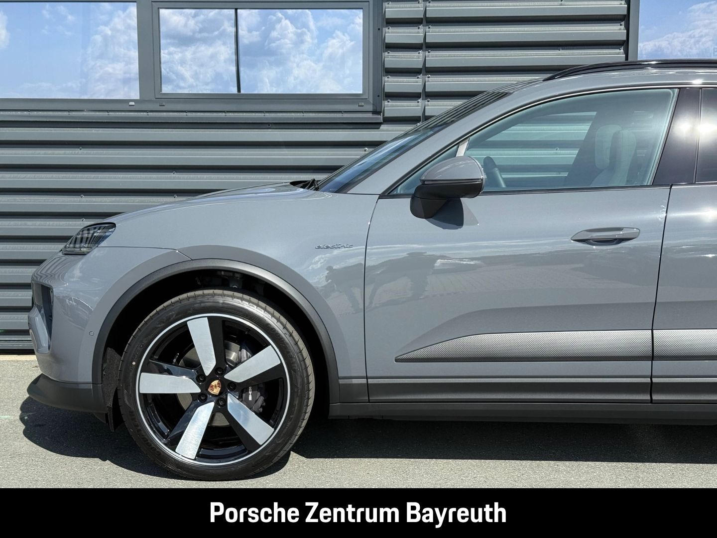 Porsche Macan 4 *AHV*MATRIX*INNO*HEADUP*BOSE*LUFTFEDER*
