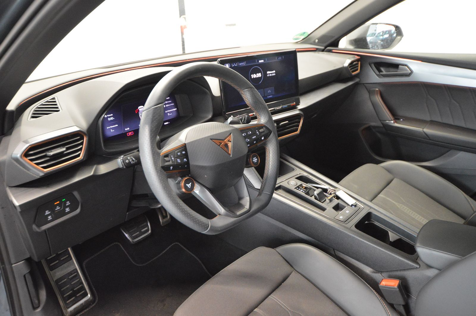 Cupra Leon Sportstourer 1.4 e-HYBRID VZ - Samsaru's Car Outlet
