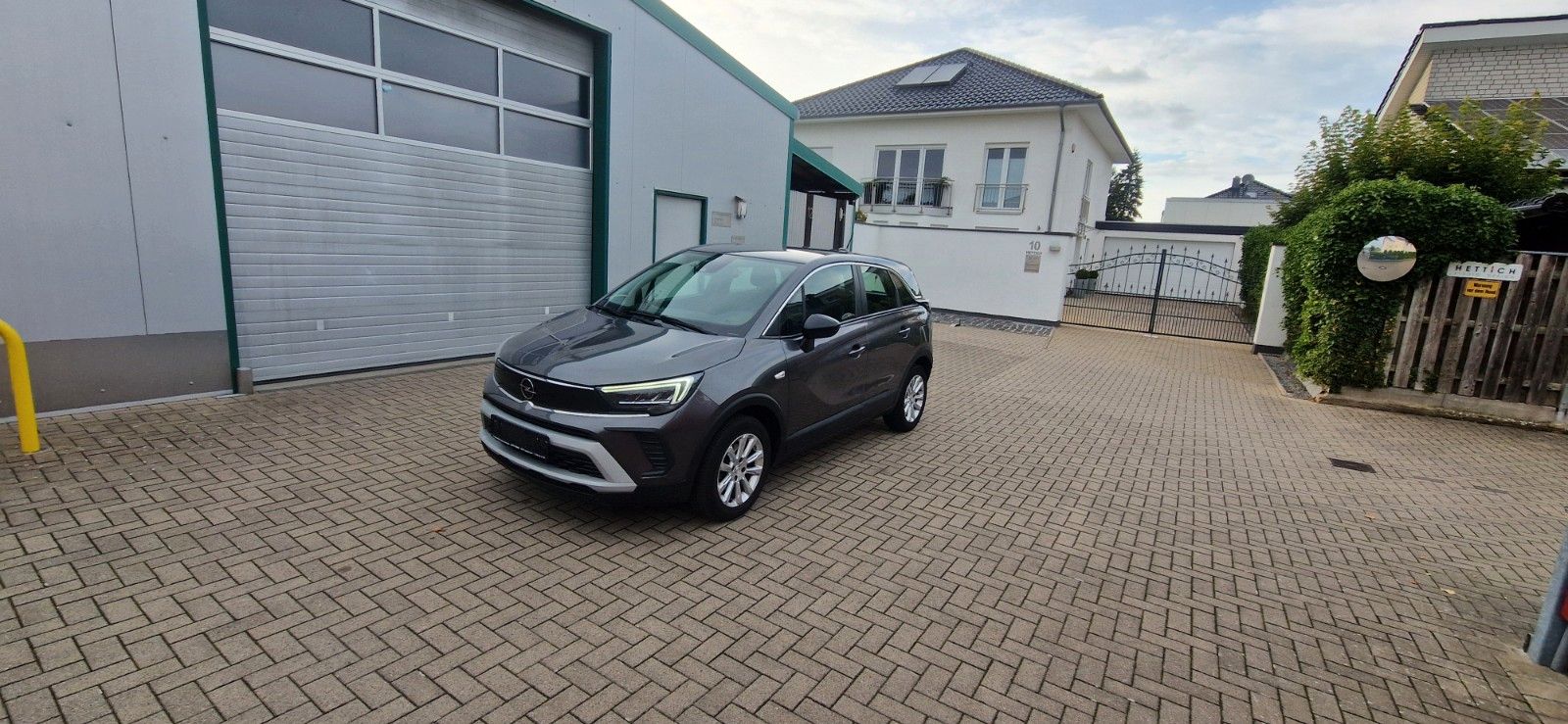 Opel Crossland Elegance Diesel - Samsaru's Car Outlet