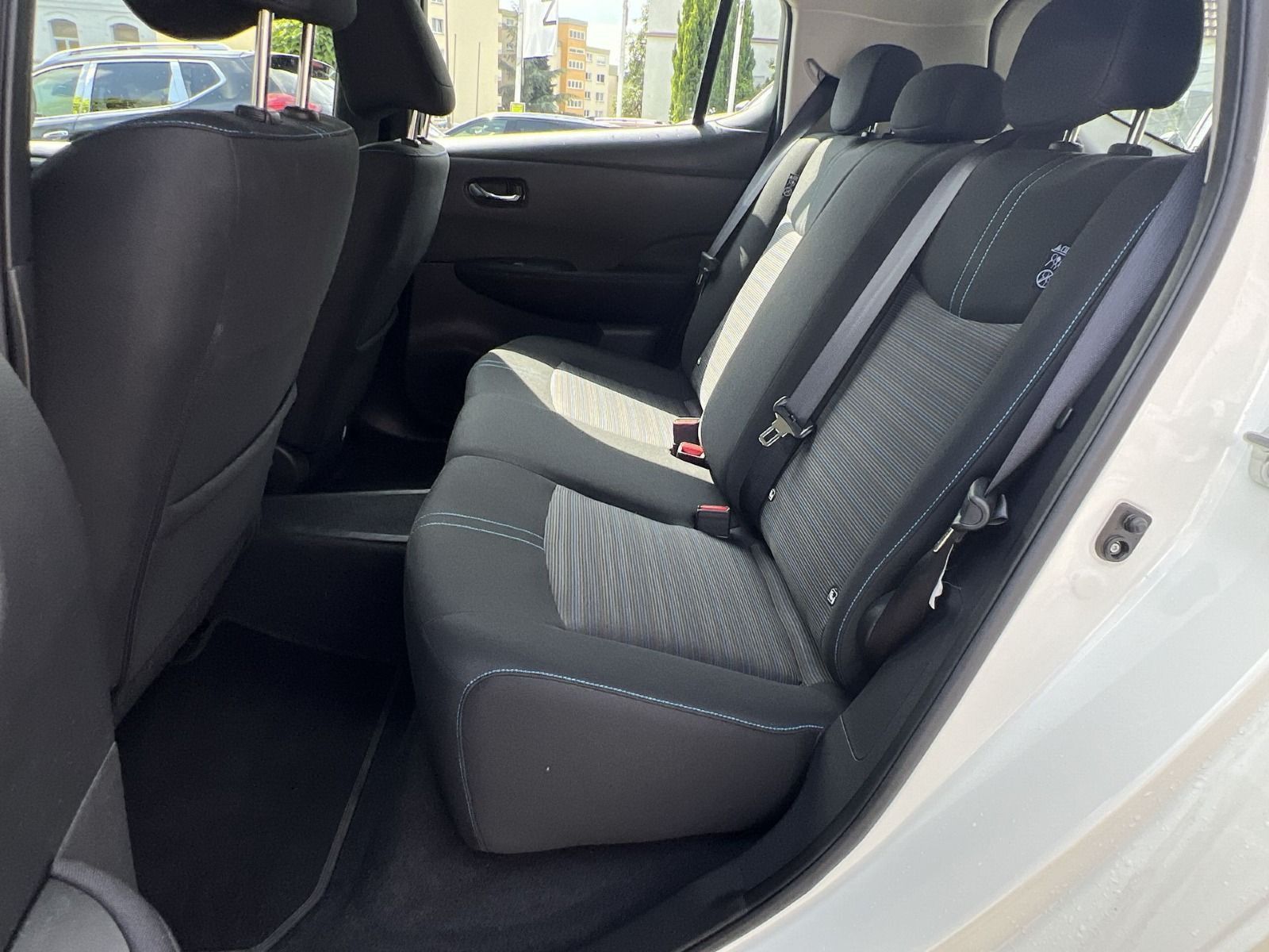 Nissan Leaf Acenta - Samsaru's Car Outlet